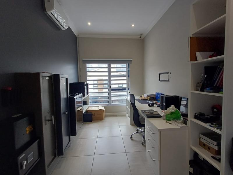 4 Bedroom Property for Sale in Morningside KwaZulu-Natal