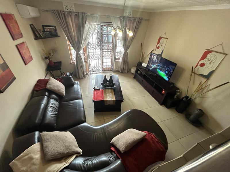 2 Bedroom Property for Sale in Montclair KwaZulu-Natal