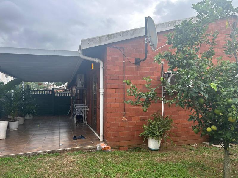 2 Bedroom Property for Sale in Montclair KwaZulu-Natal