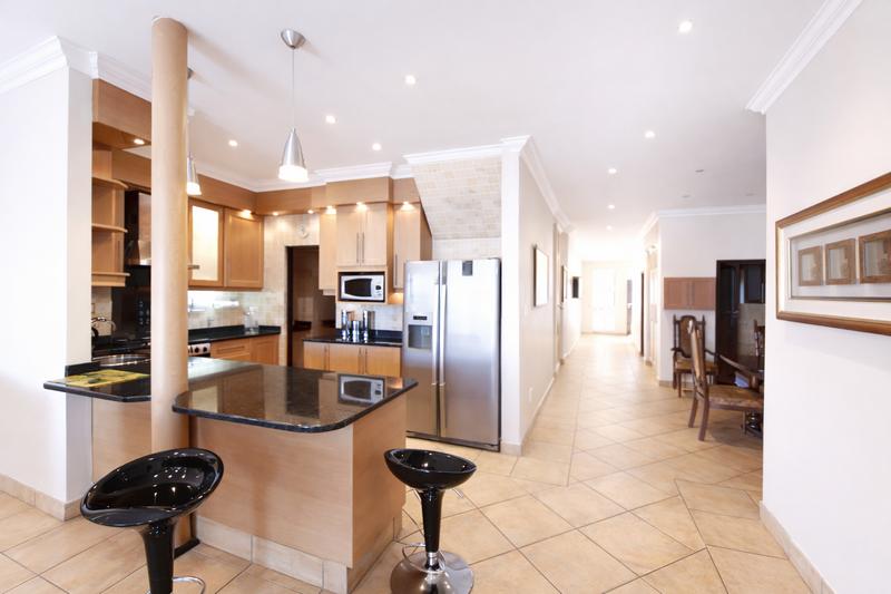 To Let 4 Bedroom Property for Rent in Umhlanga Ridge KwaZulu-Natal