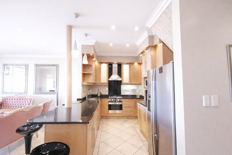 To Let 4 Bedroom Property for Rent in Umhlanga Ridge KwaZulu-Natal