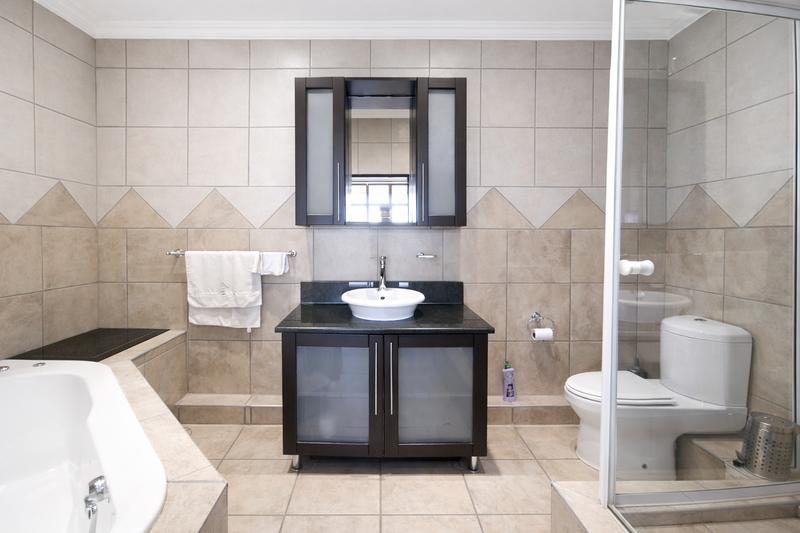 To Let 4 Bedroom Property for Rent in Umhlanga Ridge KwaZulu-Natal