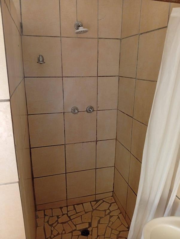 To Let 1 Bedroom Property for Rent in Bluff KwaZulu-Natal