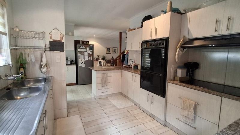 5 Bedroom Property for Sale in Malvern KwaZulu-Natal