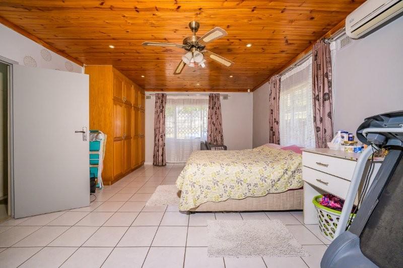 3 Bedroom Property for Sale in Queensburgh KwaZulu-Natal
