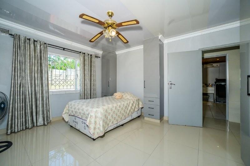 3 Bedroom Property for Sale in Queensburgh KwaZulu-Natal