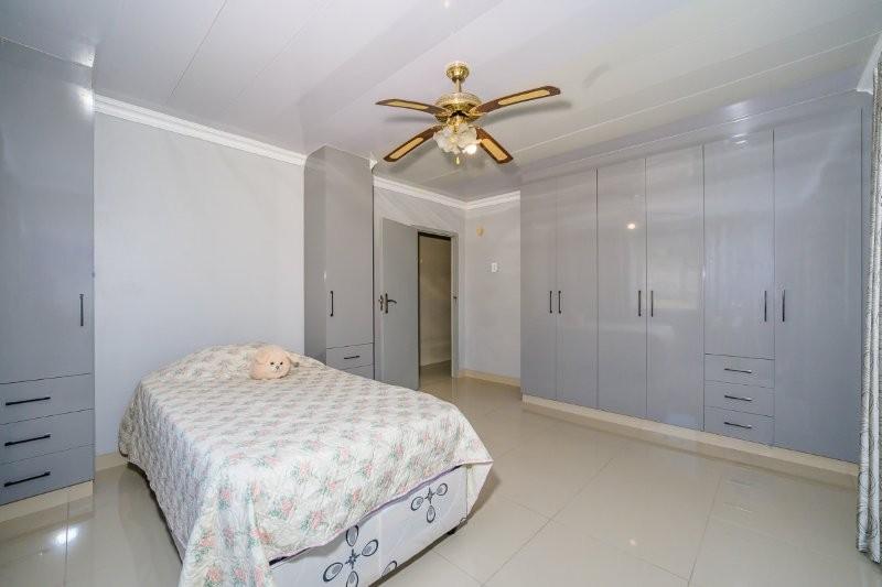 3 Bedroom Property for Sale in Queensburgh KwaZulu-Natal