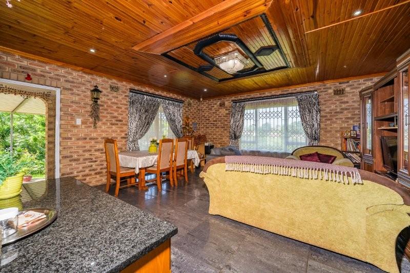 3 Bedroom Property for Sale in Queensburgh KwaZulu-Natal