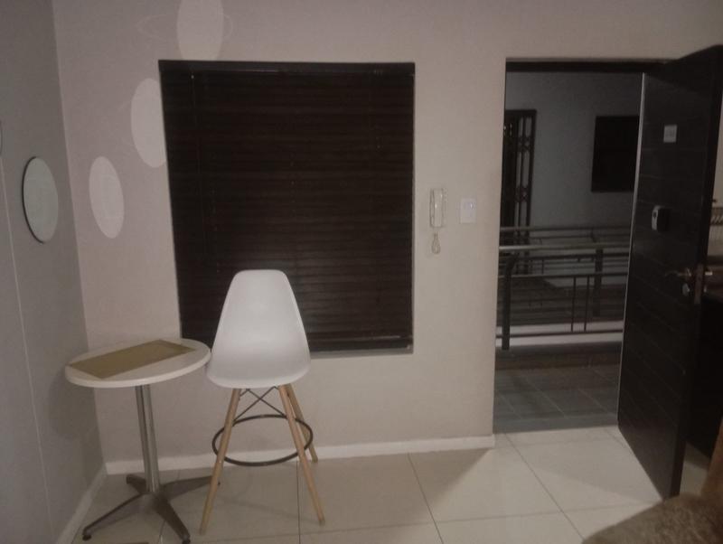 To Let 1 Bedroom Property for Rent in Umhlanga Ridge KwaZulu-Natal