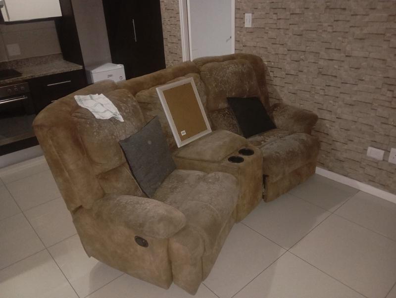To Let 1 Bedroom Property for Rent in Umhlanga Ridge KwaZulu-Natal