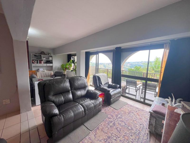 2 Bedroom Property for Sale in Port Edward KwaZulu-Natal