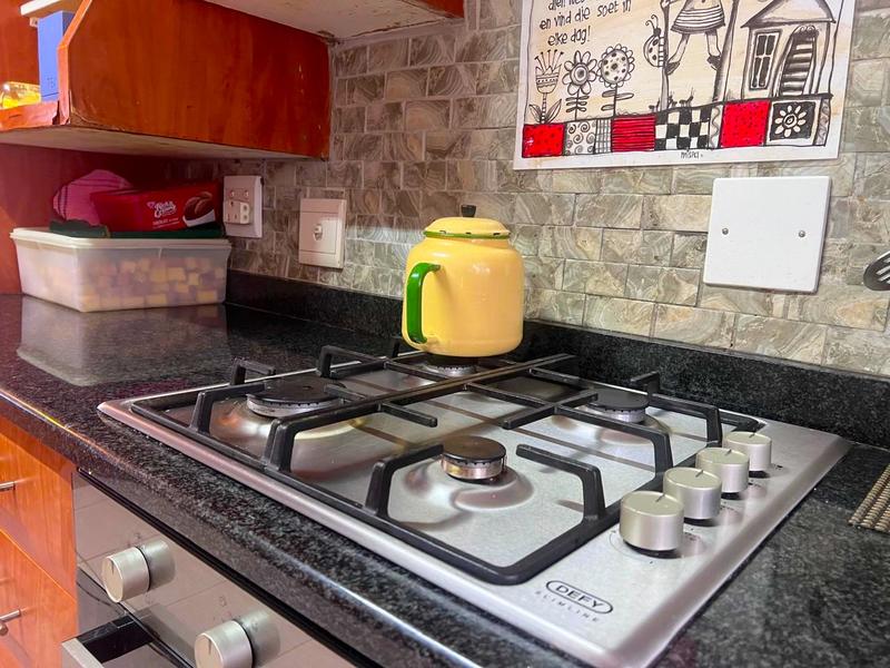 2 Bedroom Property for Sale in Port Edward KwaZulu-Natal