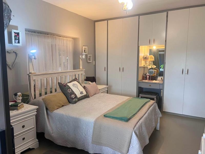 2 Bedroom Property for Sale in Port Edward KwaZulu-Natal