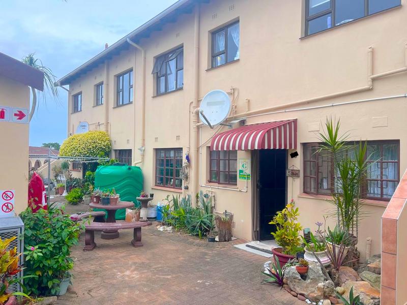 2 Bedroom Property for Sale in Port Edward KwaZulu-Natal