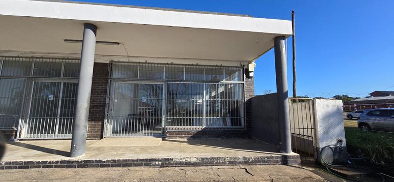 To Let Commercial Property for Rent in Park Rynie KwaZulu-Natal