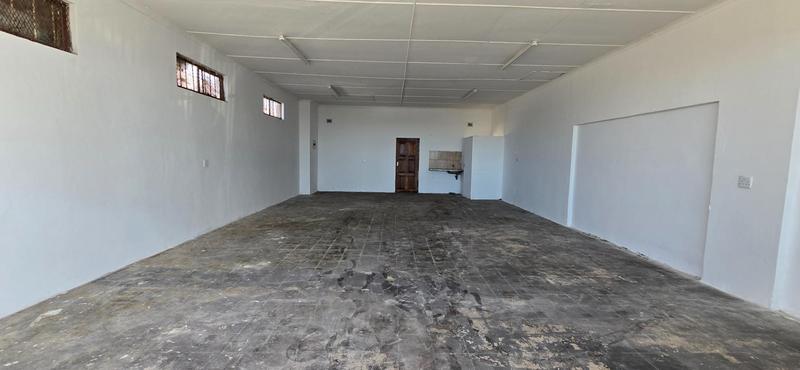 To Let Commercial Property for Rent in Park Rynie KwaZulu-Natal