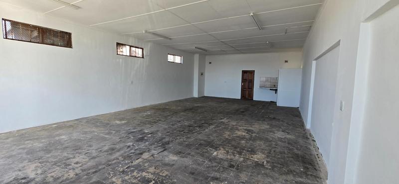 To Let Commercial Property for Rent in Park Rynie KwaZulu-Natal