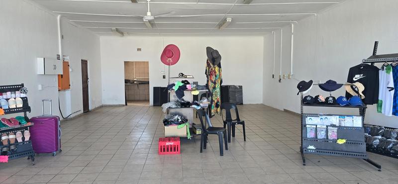 To Let Commercial Property for Rent in Park Rynie KwaZulu-Natal