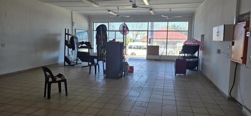 To Let Commercial Property for Rent in Park Rynie KwaZulu-Natal