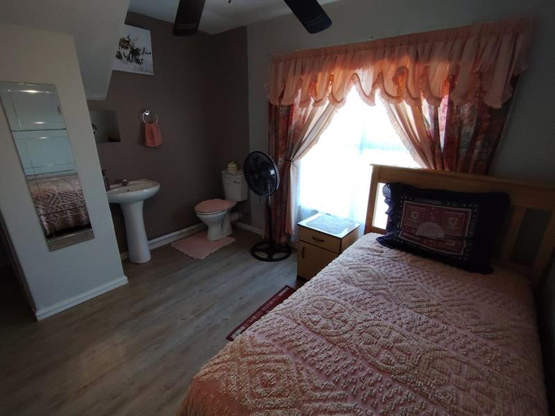 2 Bedroom Property for Sale in Sunningdale KwaZulu-Natal