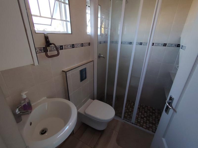 2 Bedroom Property for Sale in Sunningdale KwaZulu-Natal