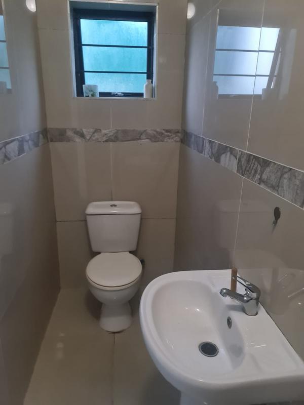 1 Bedroom Property for Sale in Park Rynie KwaZulu-Natal