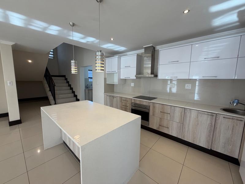 4 Bedroom Property for Sale in Izinga KwaZulu-Natal