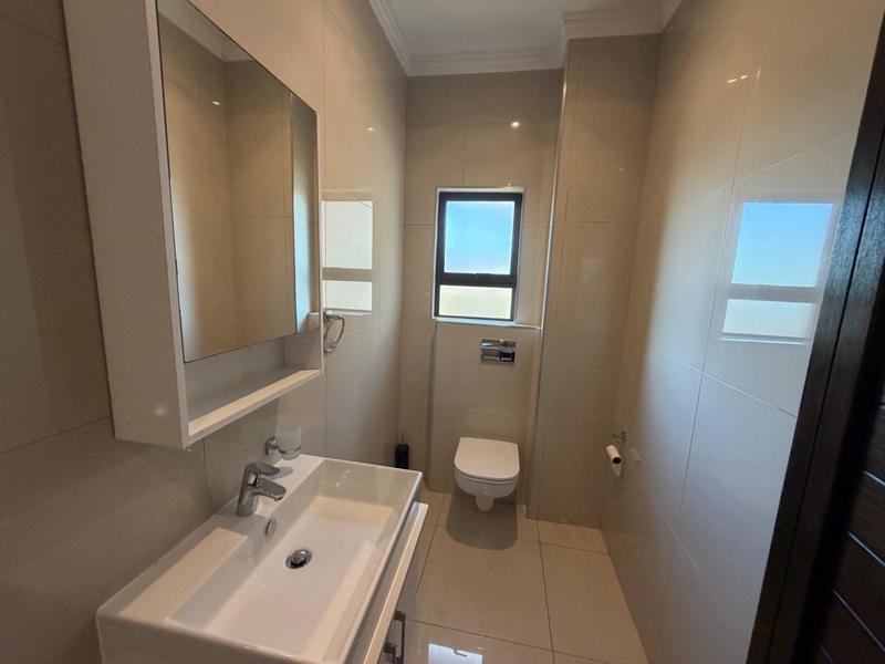 4 Bedroom Property for Sale in Izinga KwaZulu-Natal