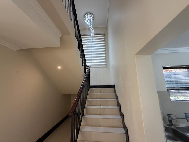 4 Bedroom Property for Sale in Izinga KwaZulu-Natal