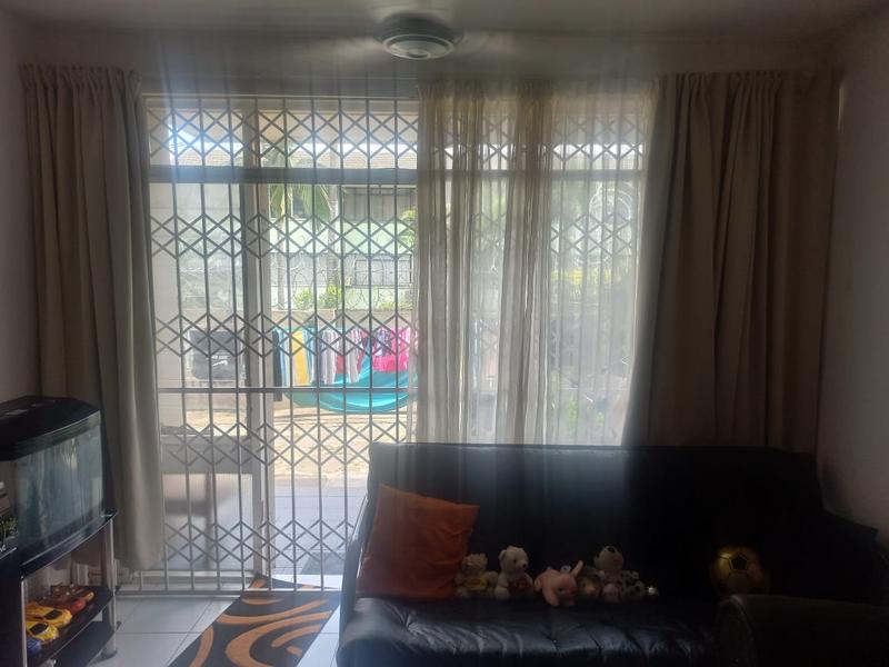 1 Bedroom Property for Sale in Pinetown KwaZulu-Natal