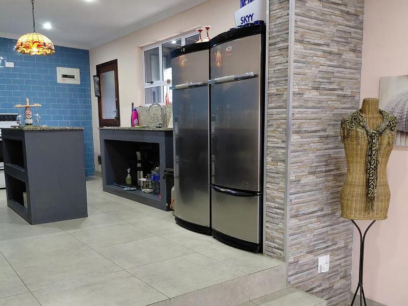 5 Bedroom Property for Sale in Trafalgar KwaZulu-Natal