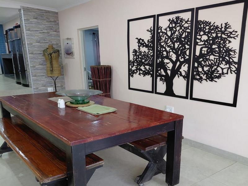 5 Bedroom Property for Sale in Trafalgar KwaZulu-Natal