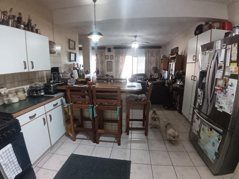 3 Bedroom Property for Sale in Uvongo Beach KwaZulu-Natal
