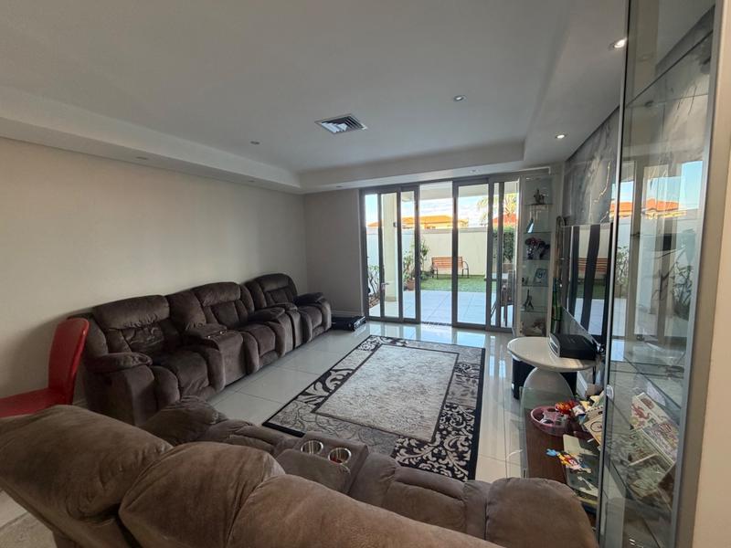 3 Bedroom Property for Sale in Umhlanga KwaZulu-Natal