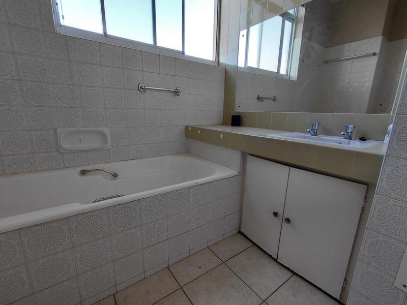 2 Bedroom Property for Sale in Glenwood KwaZulu-Natal