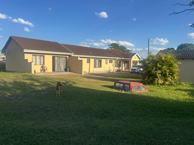 6 Bedroom Property for Sale in Margate KwaZulu-Natal