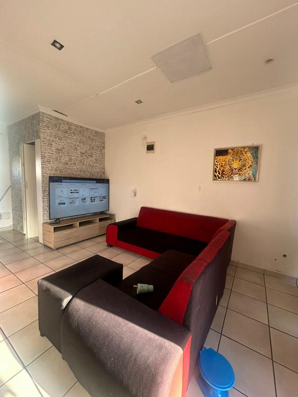 6 Bedroom Property for Sale in Margate KwaZulu-Natal
