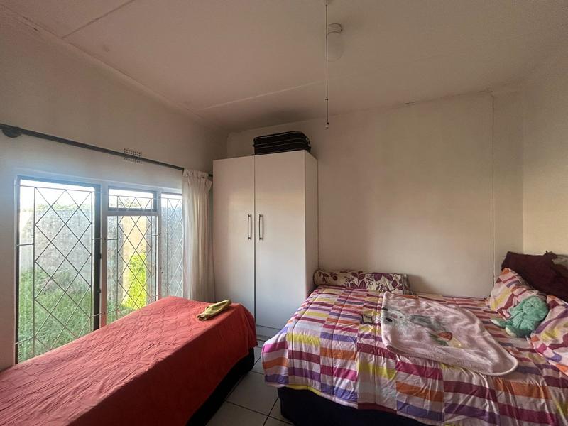 6 Bedroom Property for Sale in Margate KwaZulu-Natal