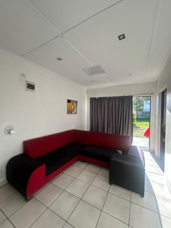 6 Bedroom Property for Sale in Margate KwaZulu-Natal