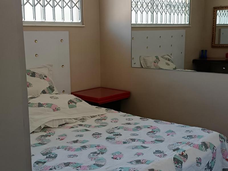 2 Bedroom Property for Sale in Essenwood KwaZulu-Natal