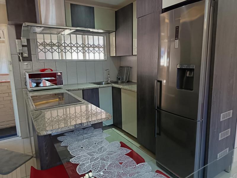 2 Bedroom Property for Sale in Essenwood KwaZulu-Natal