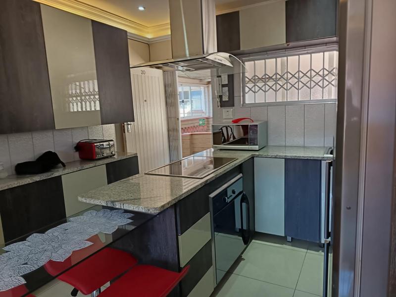 2 Bedroom Property for Sale in Essenwood KwaZulu-Natal