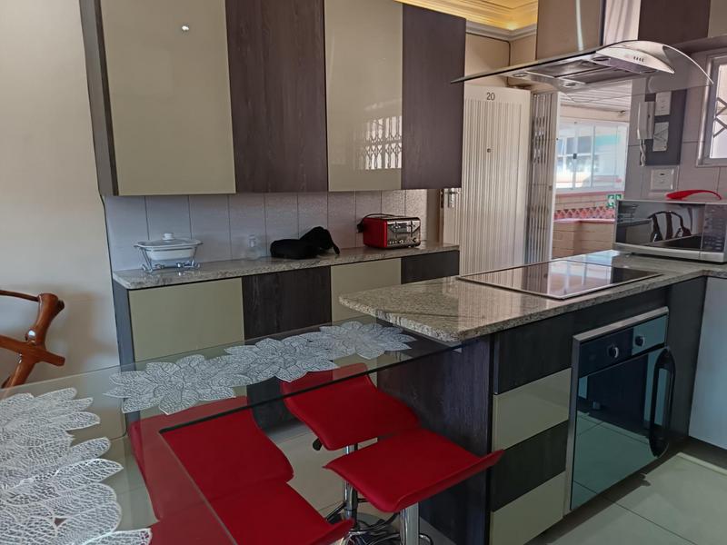 2 Bedroom Property for Sale in Essenwood KwaZulu-Natal