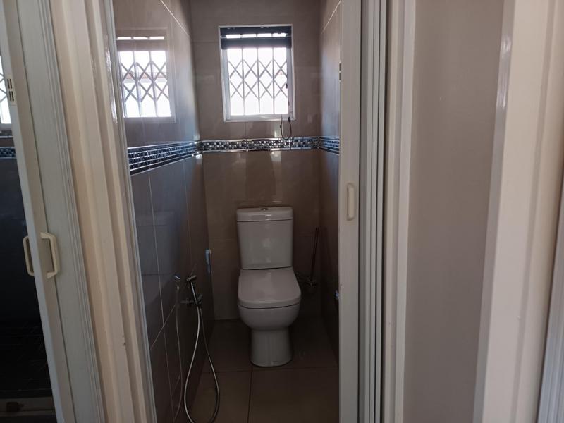 2 Bedroom Property for Sale in Essenwood KwaZulu-Natal