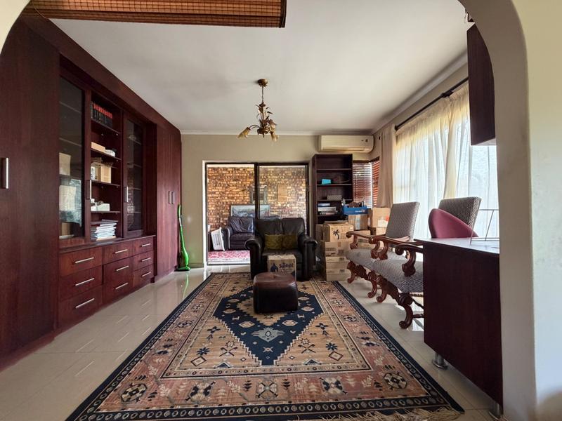 6 Bedroom Property for Sale in Herrwood Park KwaZulu-Natal