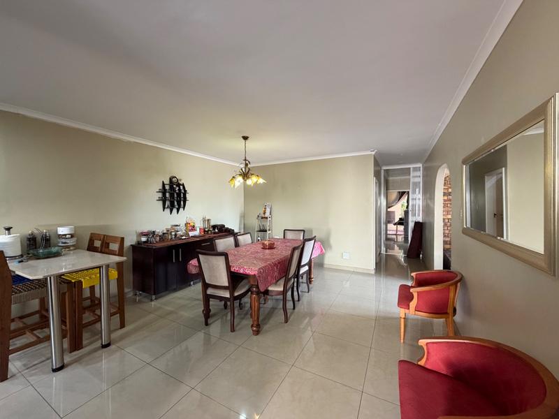 6 Bedroom Property for Sale in Herrwood Park KwaZulu-Natal