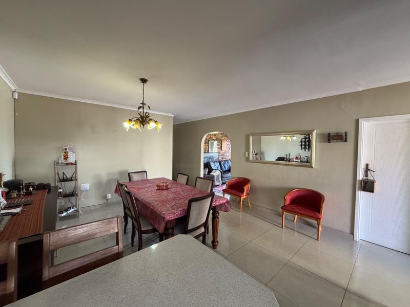 6 Bedroom Property for Sale in Herrwood Park KwaZulu-Natal