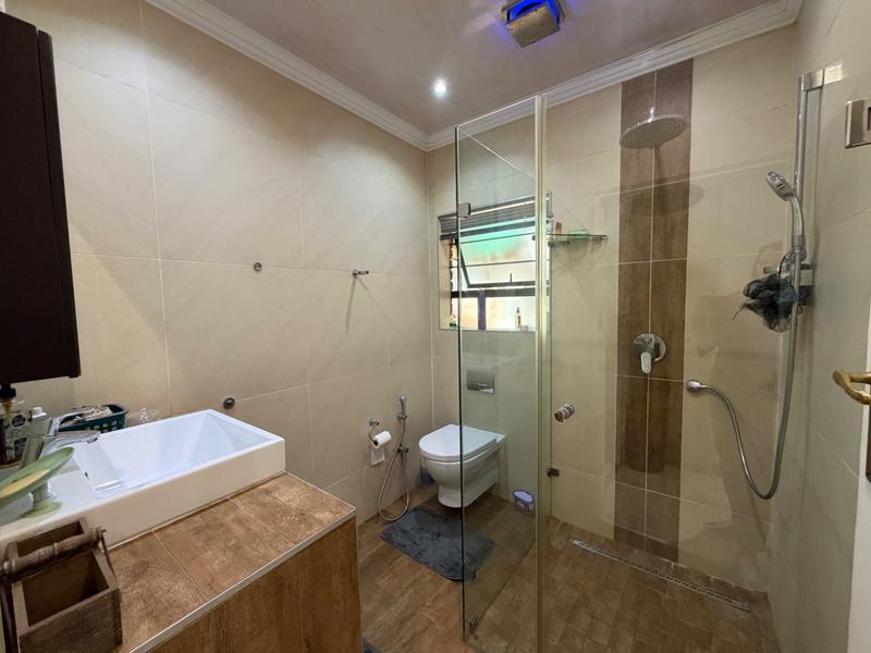6 Bedroom Property for Sale in Herrwood Park KwaZulu-Natal