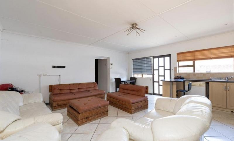 6 Bedroom Property for Sale in Herrwood Park KwaZulu-Natal