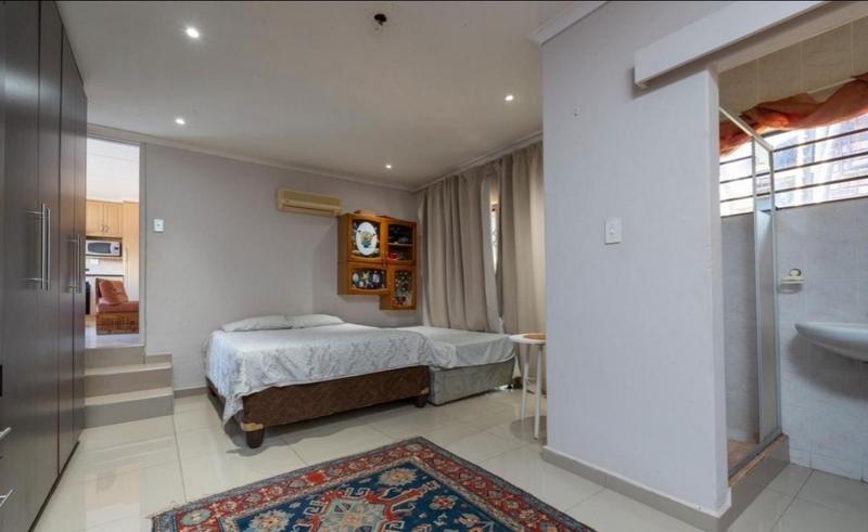 6 Bedroom Property for Sale in Herrwood Park KwaZulu-Natal